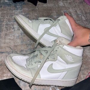 seafoam green jordan 1s nike